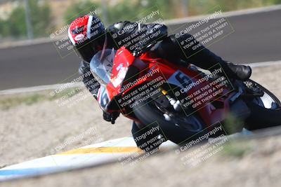 media/Sep-20-2025-TrackDaz (Sat) [[27f0cde673]]/A Group/2pm (Turn 9)/